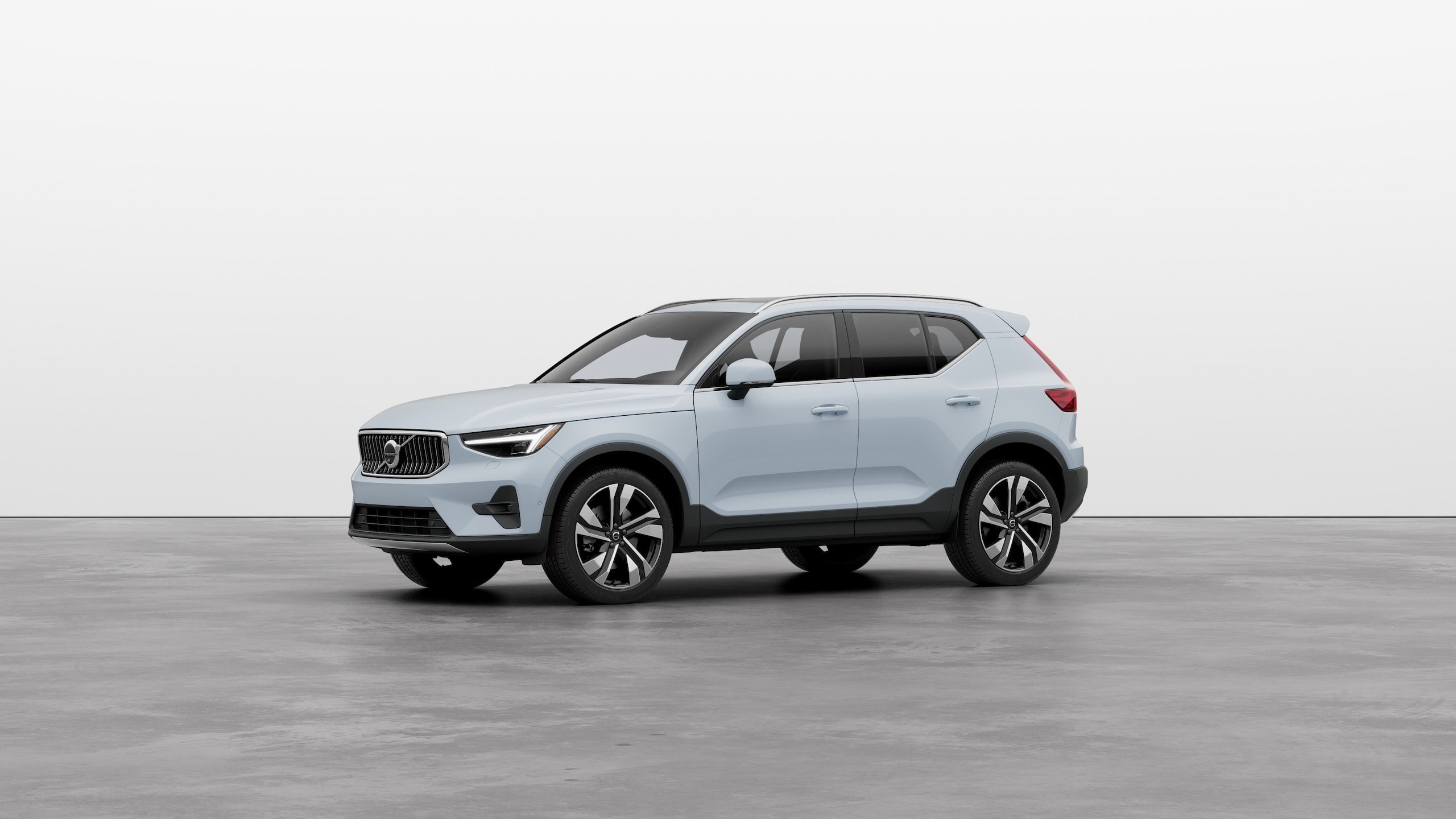 volvo-xc40-2025-min