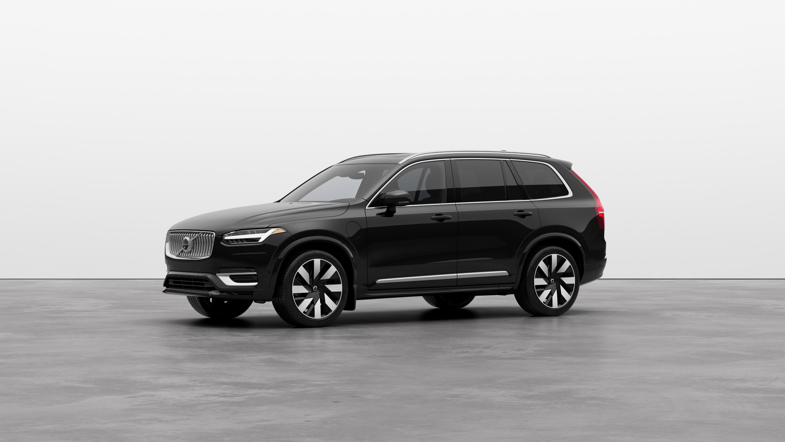 volvo-xc90-2025-min